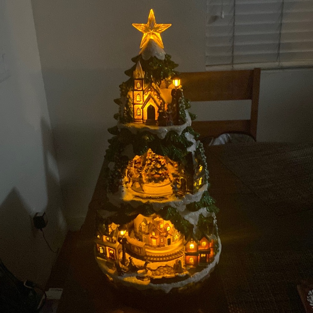 Musical Christmas Tree